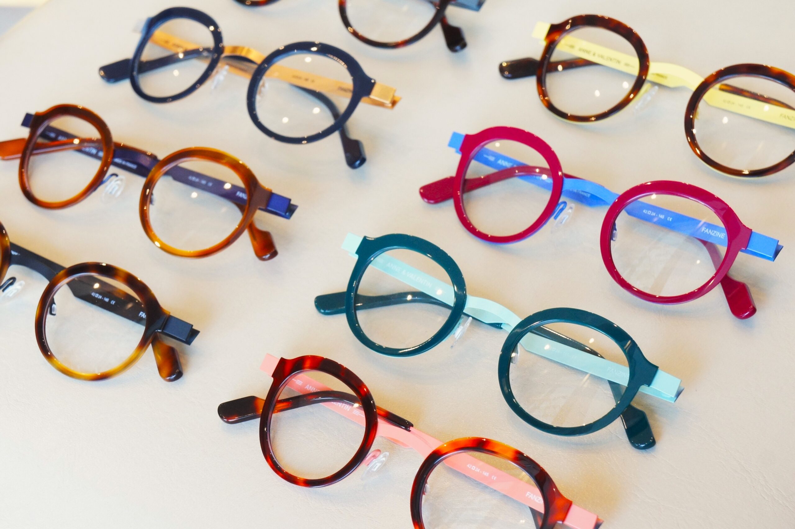 個性派フレームリピート入荷！アンバレンタイン FANZINE | MOCA