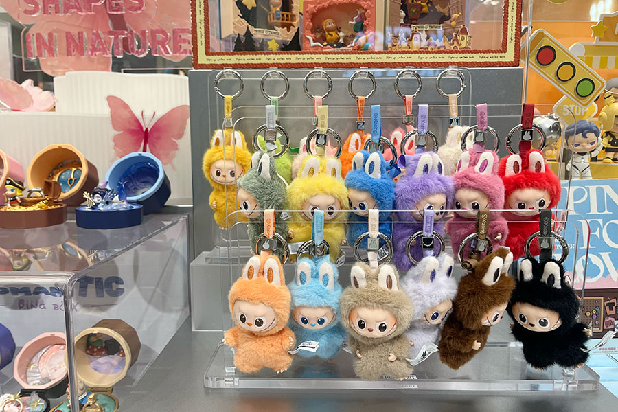 世界的な人気「ラブブ」が難波に出現、日本最大のポップマート | Lmaga.jp