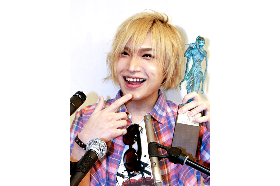 ゴールデンボンバー 鬼龍院翔の直筆婚姻届 突然】ゴールデンボンバー