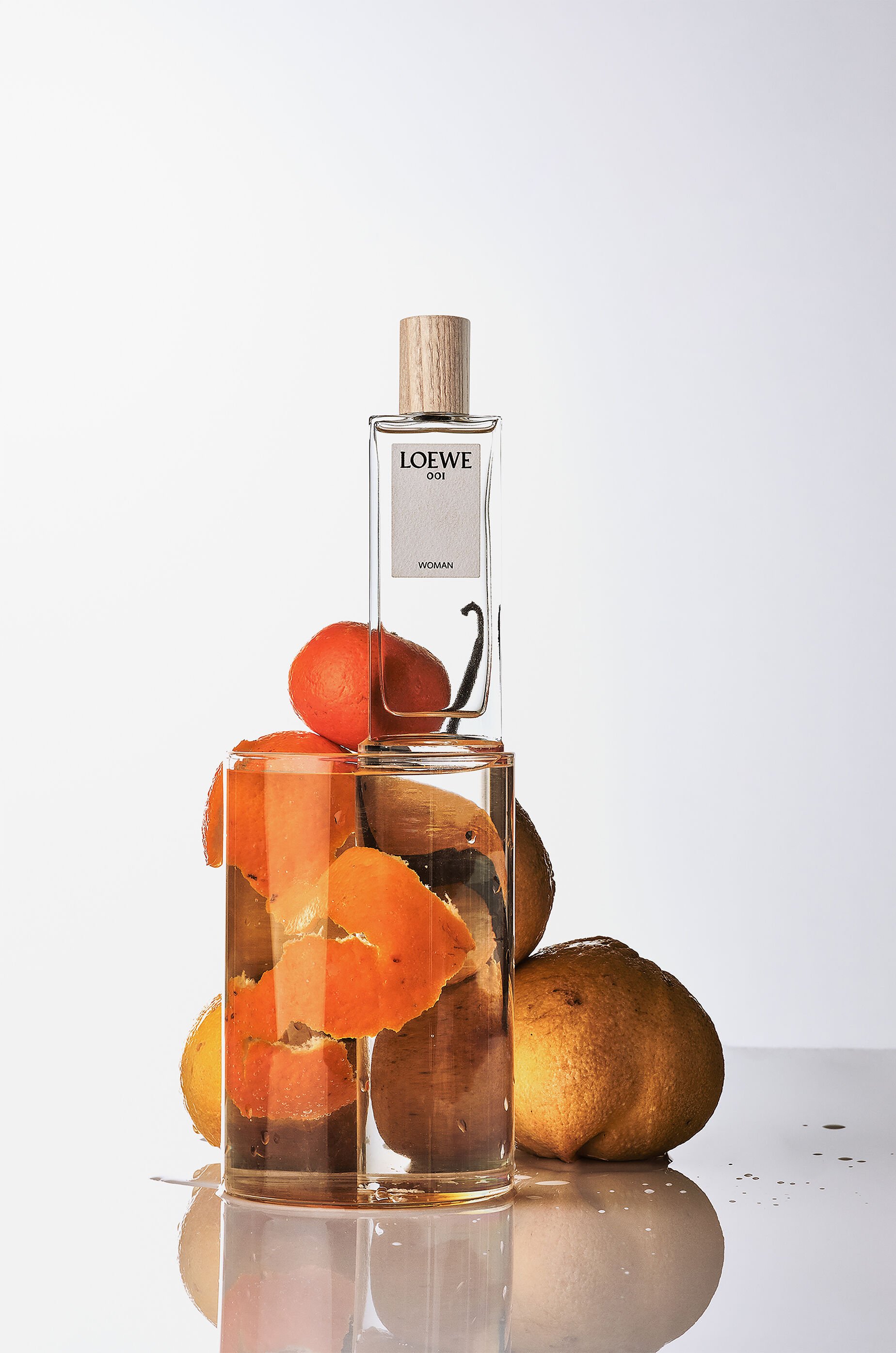 ロエベ 001 ウーマン オードゥ パルファム 50ml 無色 - LOEWE Japan