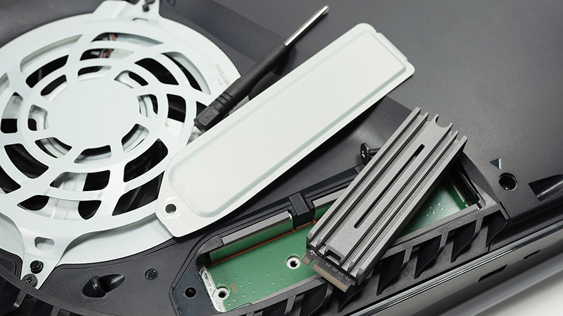 プレスリリース - PS5拡張用のヒートシンクを搭載したNVMe M.2 Gen4x4