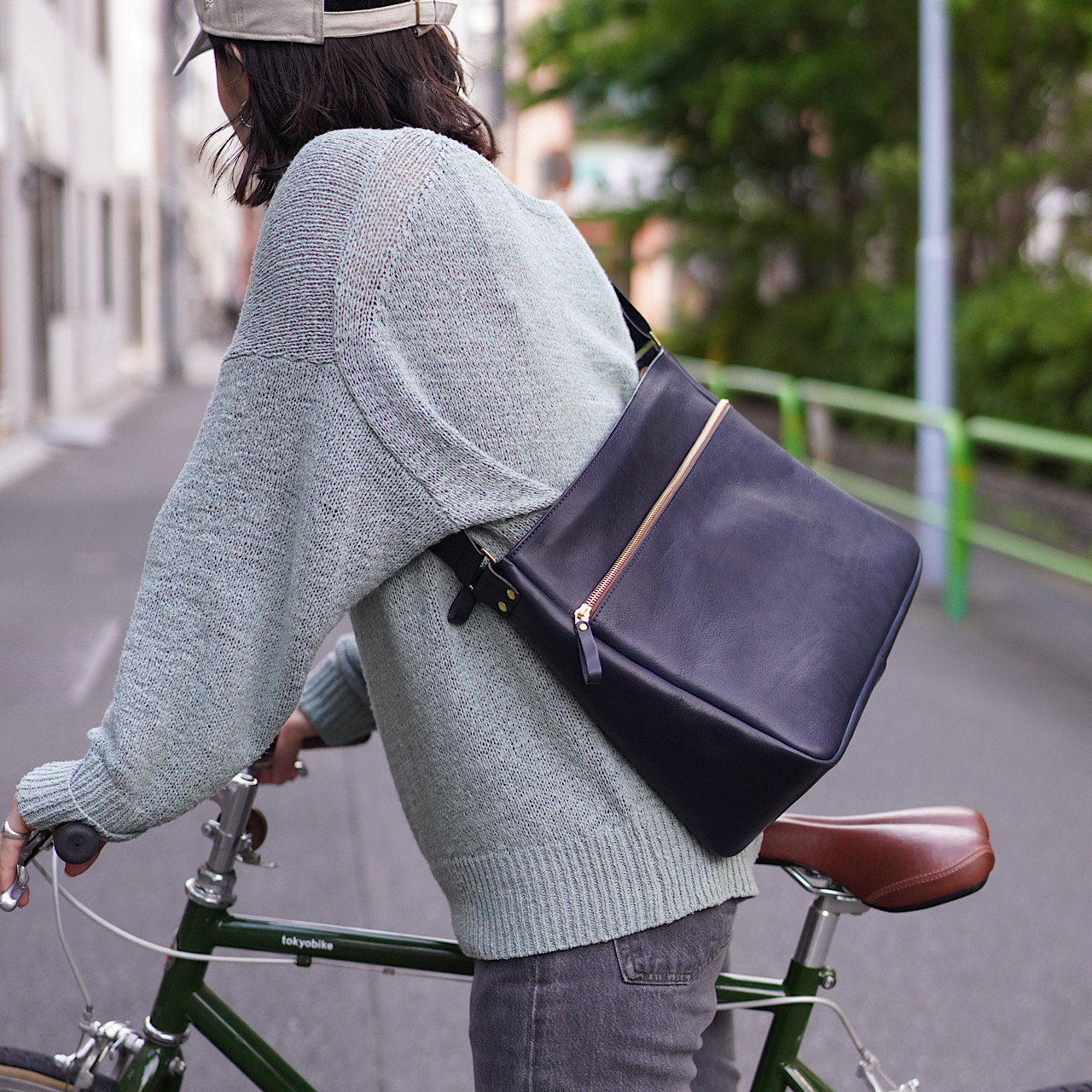 革鞄・レディースハンドバックのLONA(ロナ)公式通販サイト