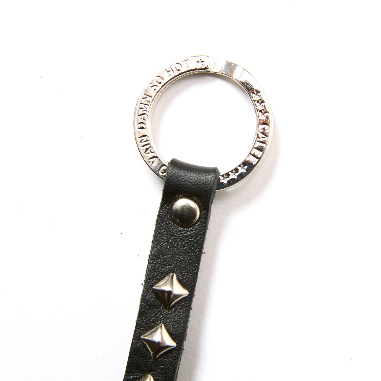 CALEE - STUDS LEATHER KEY HOLDER (BLACK) / スタッズ レザー