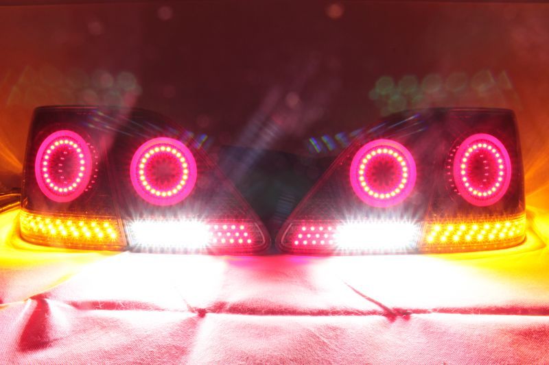 18系 クラウンアスリート フルLEDテール 最新立体アクリル加工 流れる