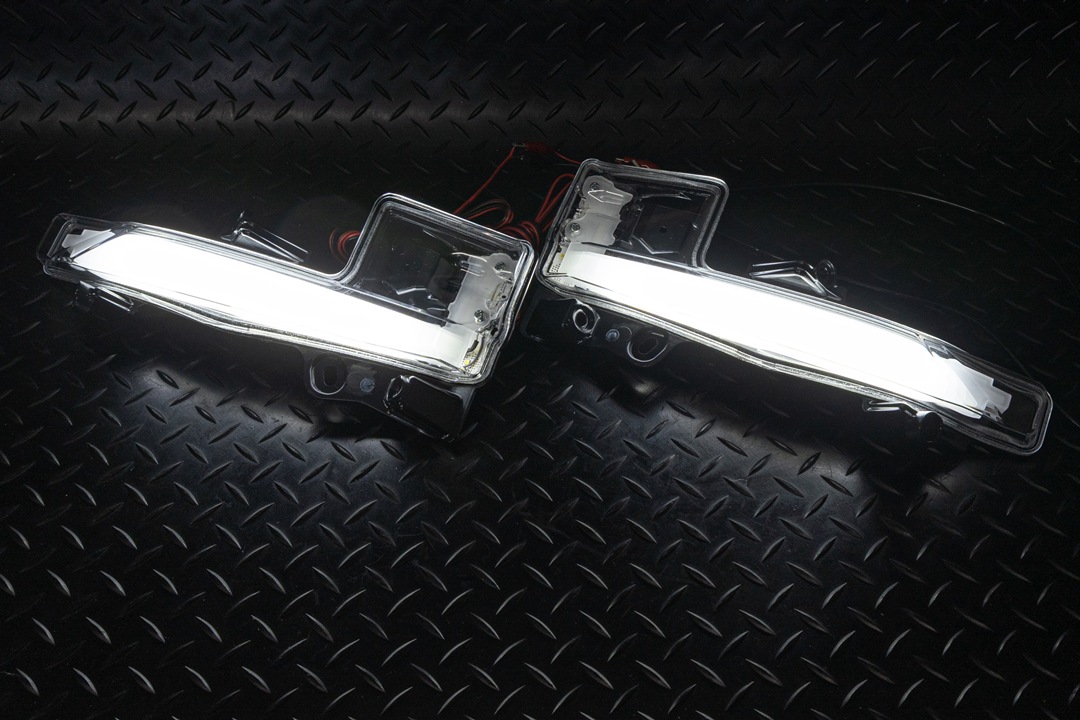 60系 プリウス LEDアクセサリーランプ PHEV用に加工 - LEDMATICS