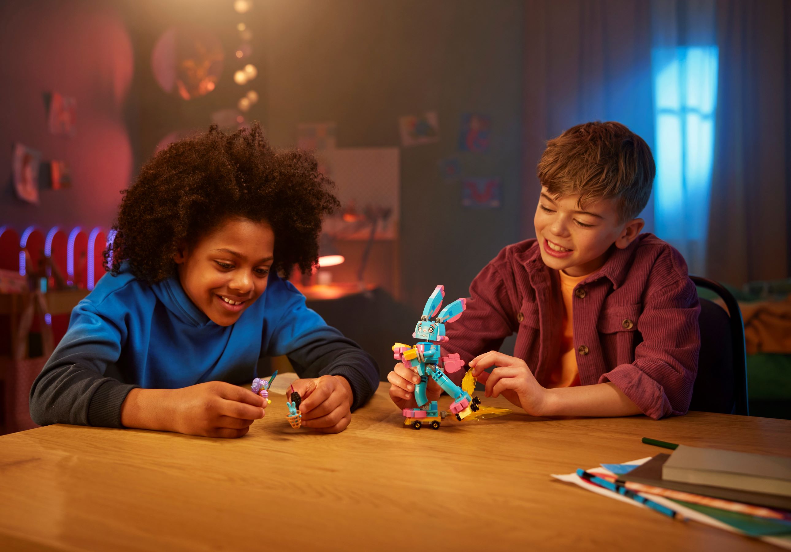 イジーとウサウサ・バンチュー 71453 | レゴ®ドリームズ |レゴ®ストア