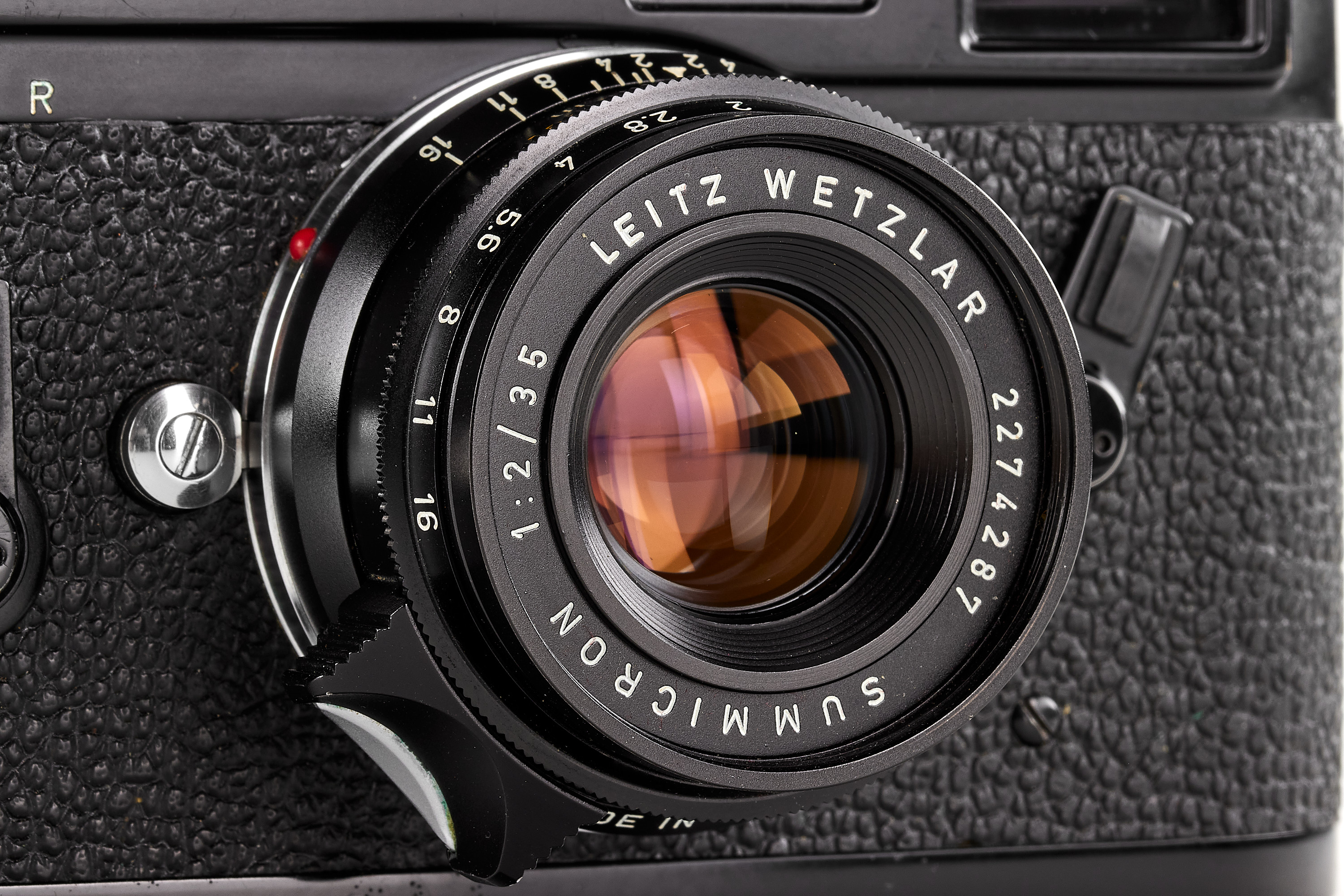 Leica M4 black paint with Summicron 35mm 8-elements * | A00932