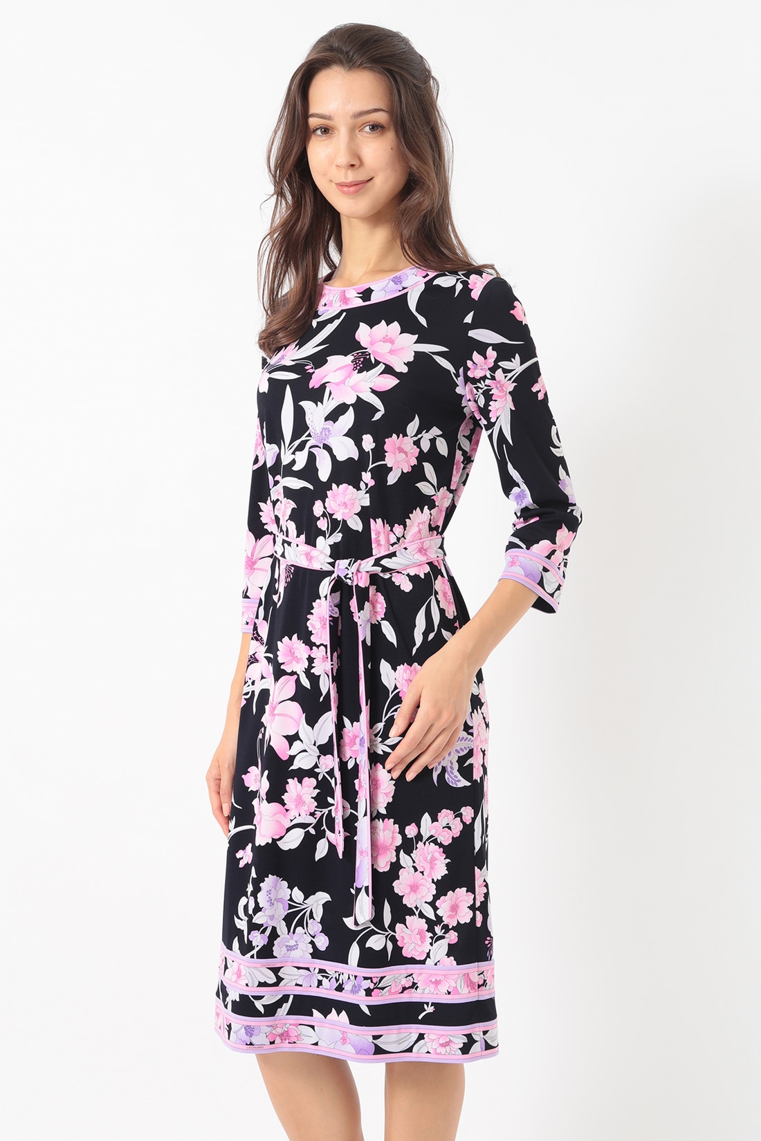 ワンピース F52G301401｜レオナール 公式オンラインショップ