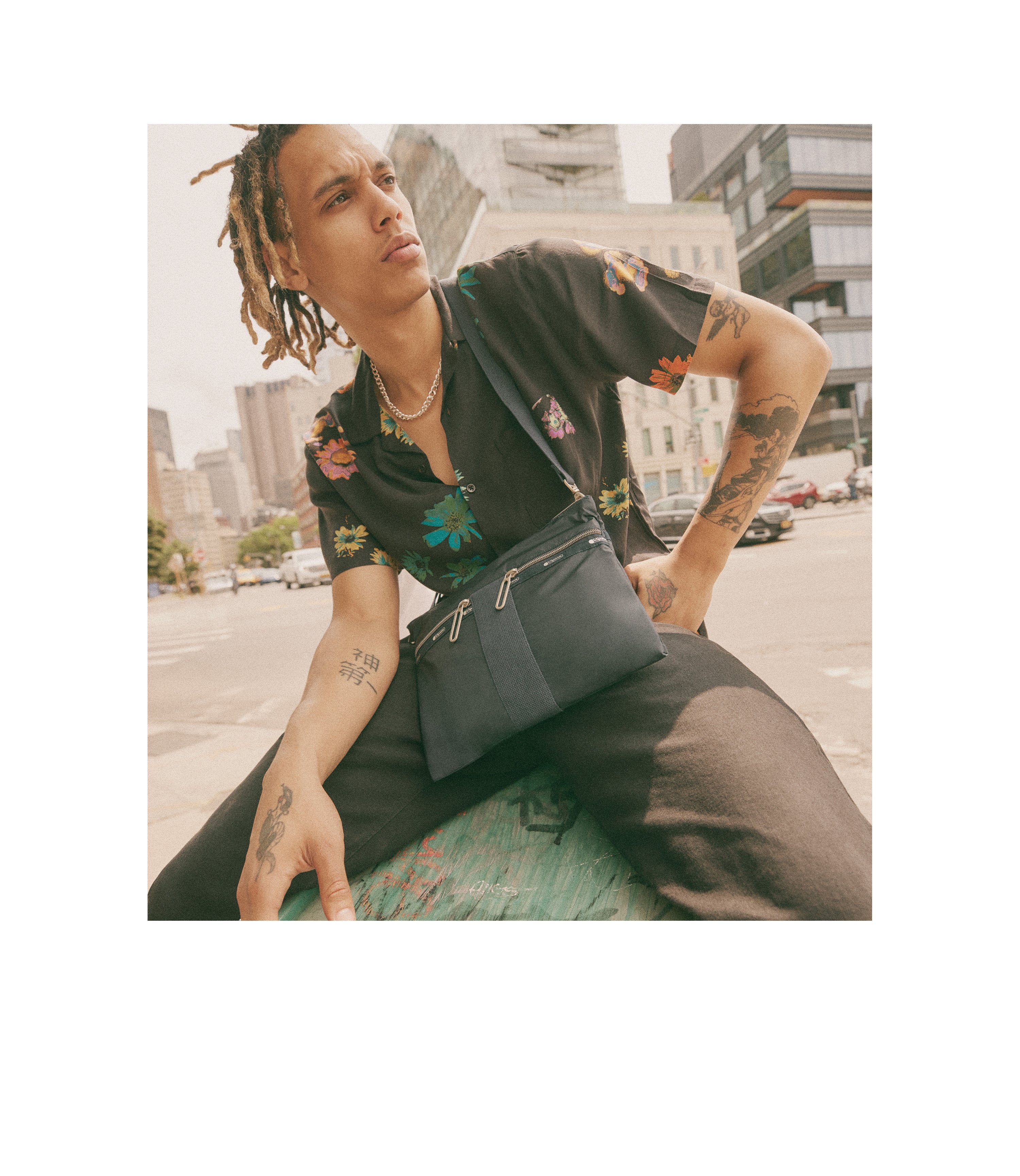 Dark Blue Pouch Crossbody | LeSportsac