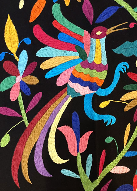 オトミ族の刺繍テーブルセンター縦長のタペストリー