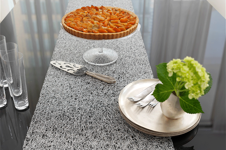 Chilewich(チルウィッチ)テーブルランナーMetallic Lace(メタリック