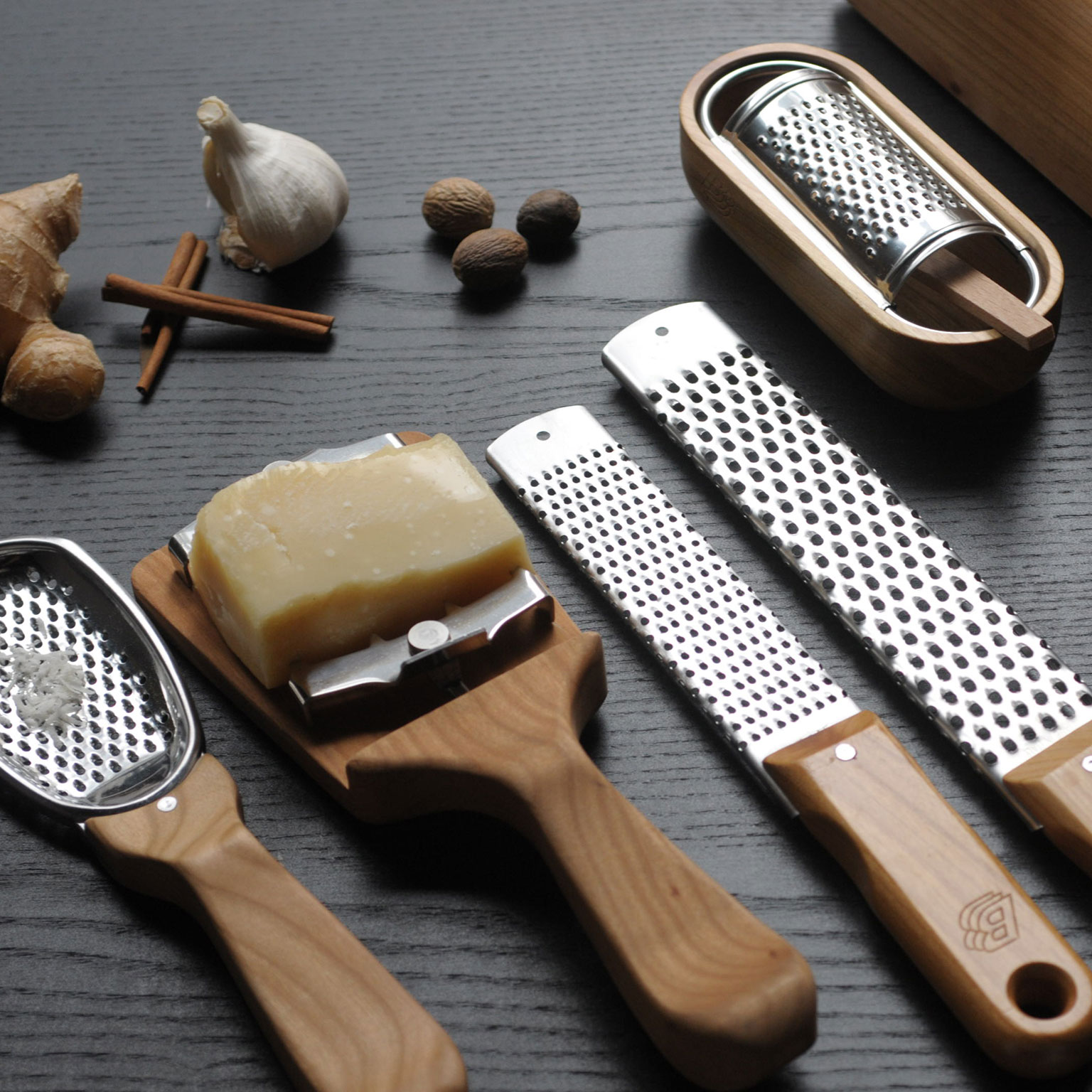 BIANCHI（ビアンキ）チーズグレーター | LIVING MOTIF｜家具