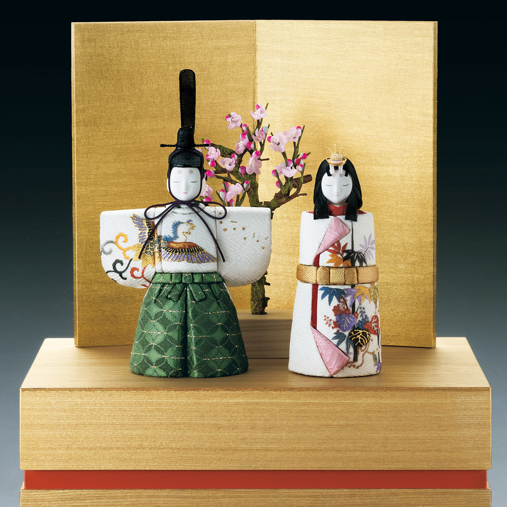 真多呂人形 立雛「金彩／高円立雛」（収納式） | ライトアップ