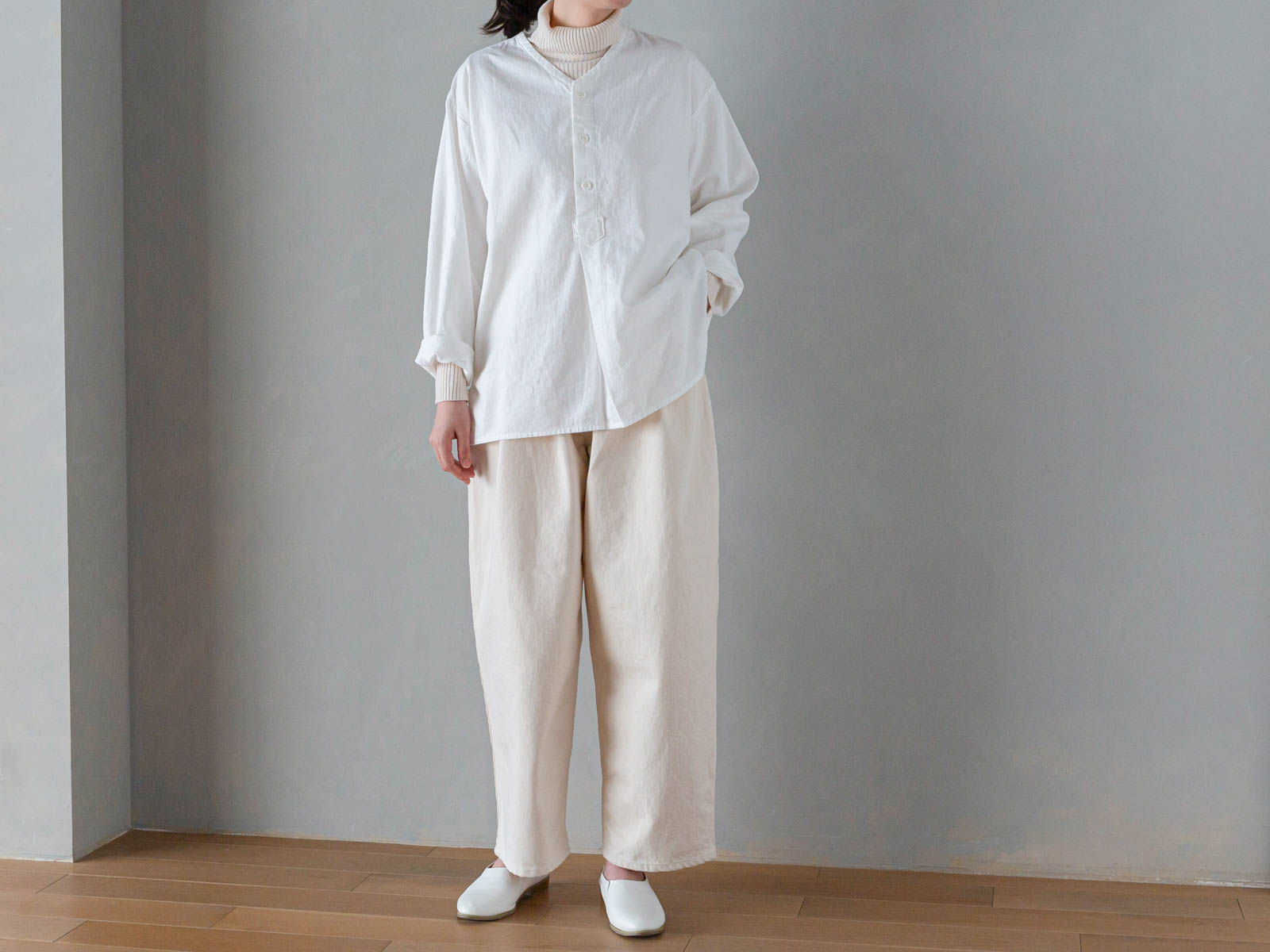 ARTE POVERA 秋冬に着れる中厚の綿麻混シャツと万能ボトムス | Lino e