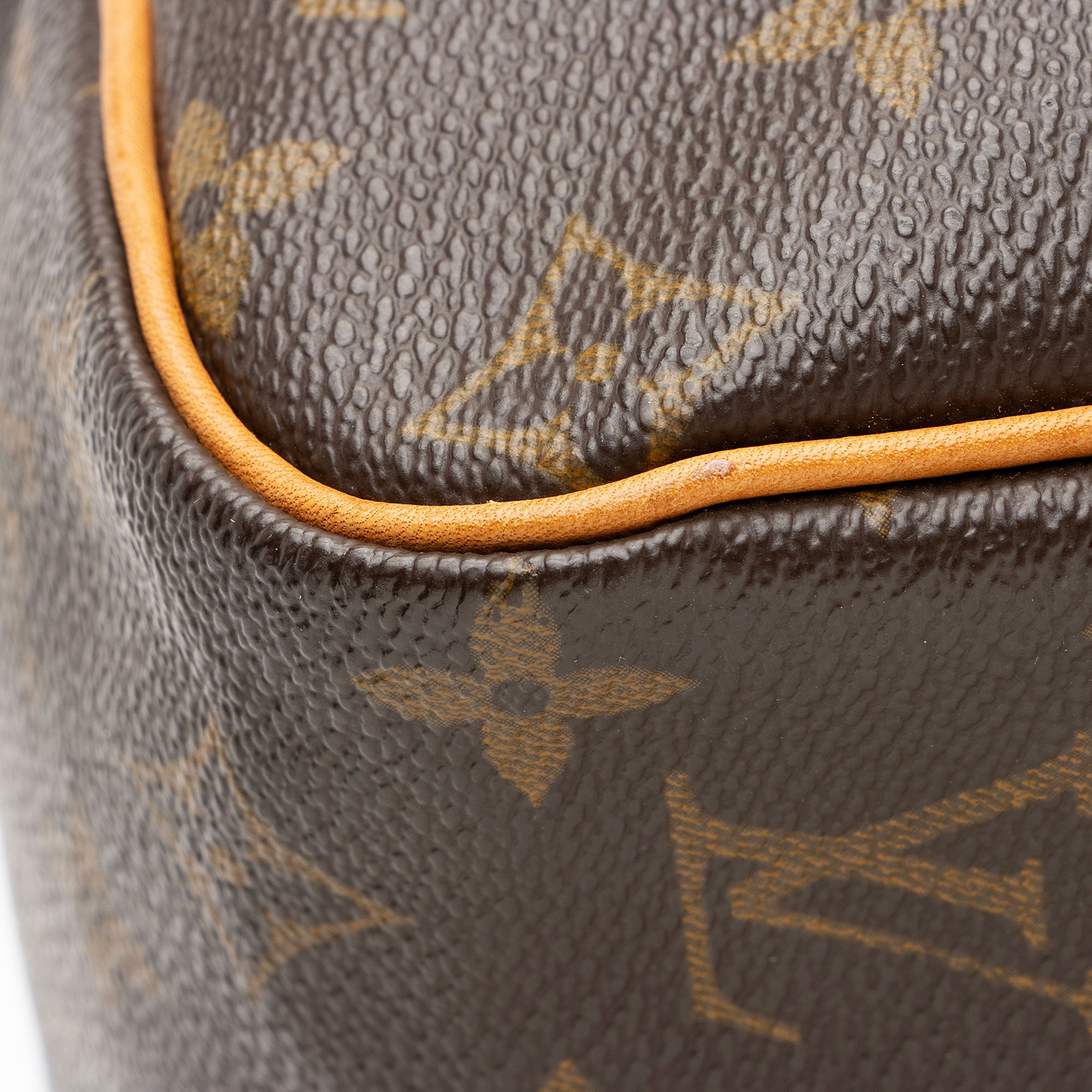 Louis Vuitton Vintage Monogram Canvas Speedy 30 Satchel (SHF-0q7uAJ)