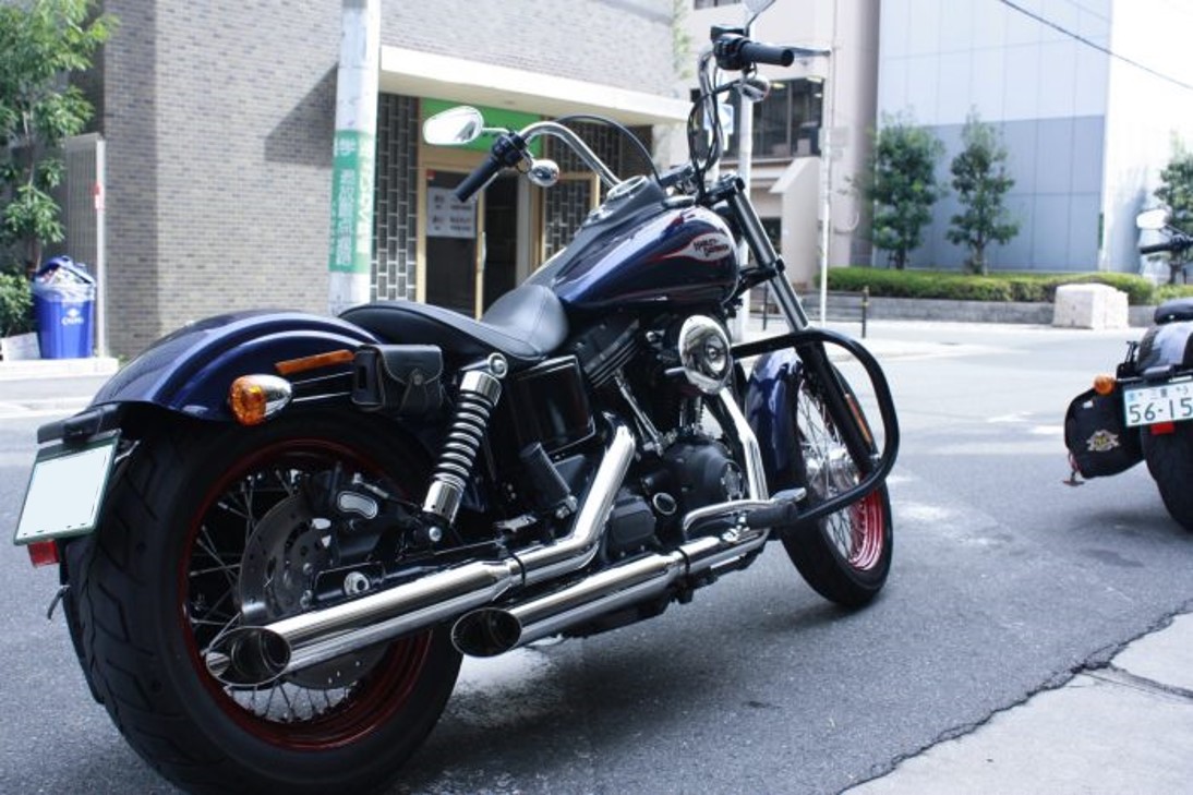 ハーレー｜ダイナファミリー用マフラー ブラス76シリーズ | MOTORSTAGE