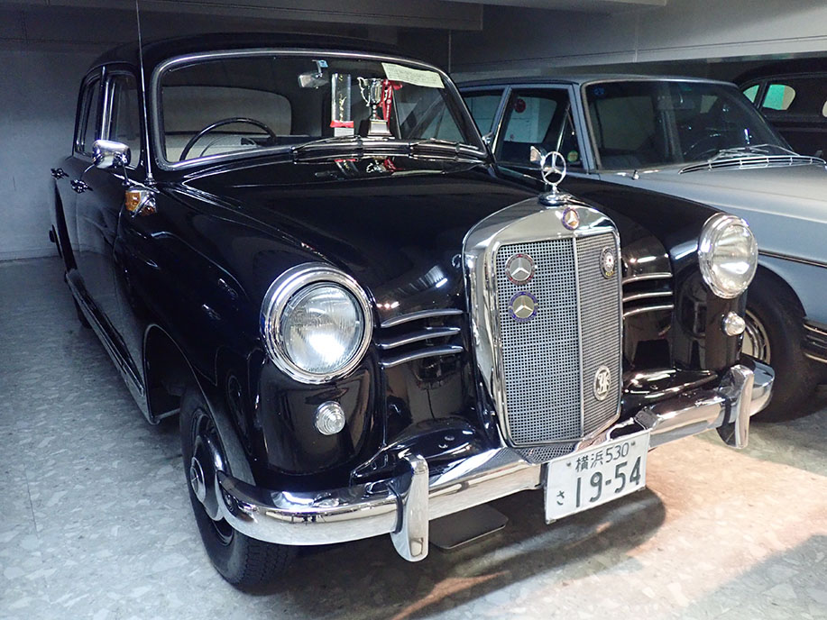お馴染みのベンツ スタイル第1号 / メルセデス ベンツ 180D, 1954年式