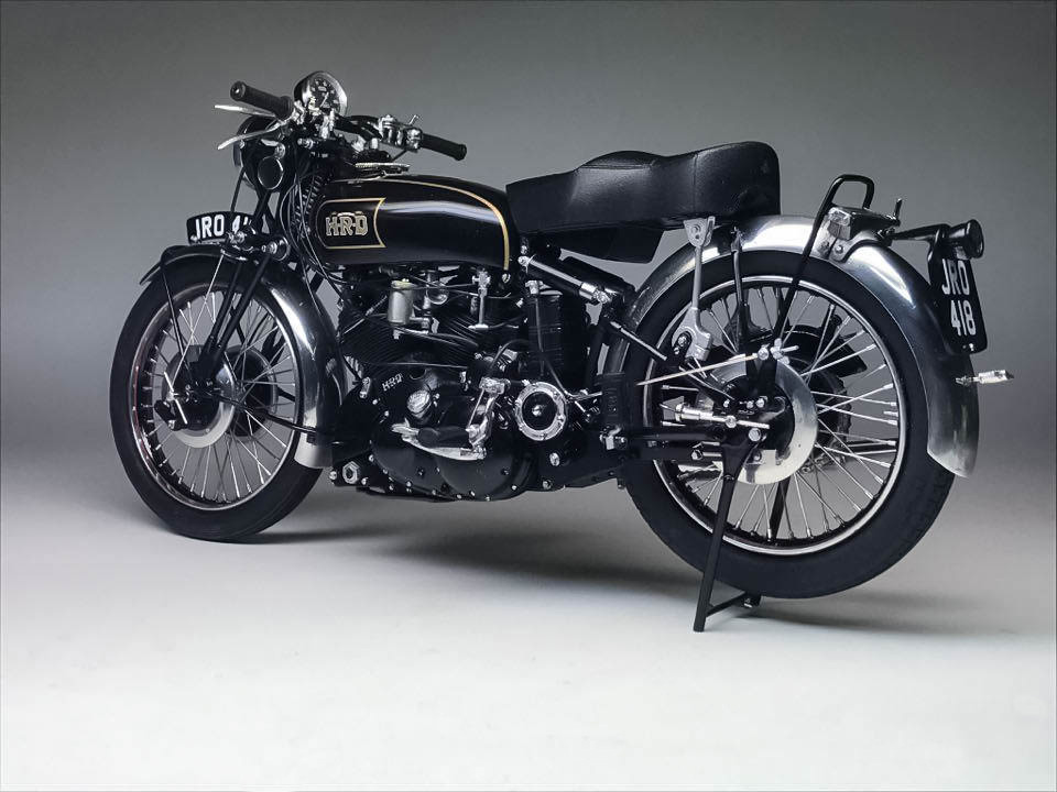 Customer's Gallery] 1/9scale HRD VINCENT BLACK SHADOW 1948 built