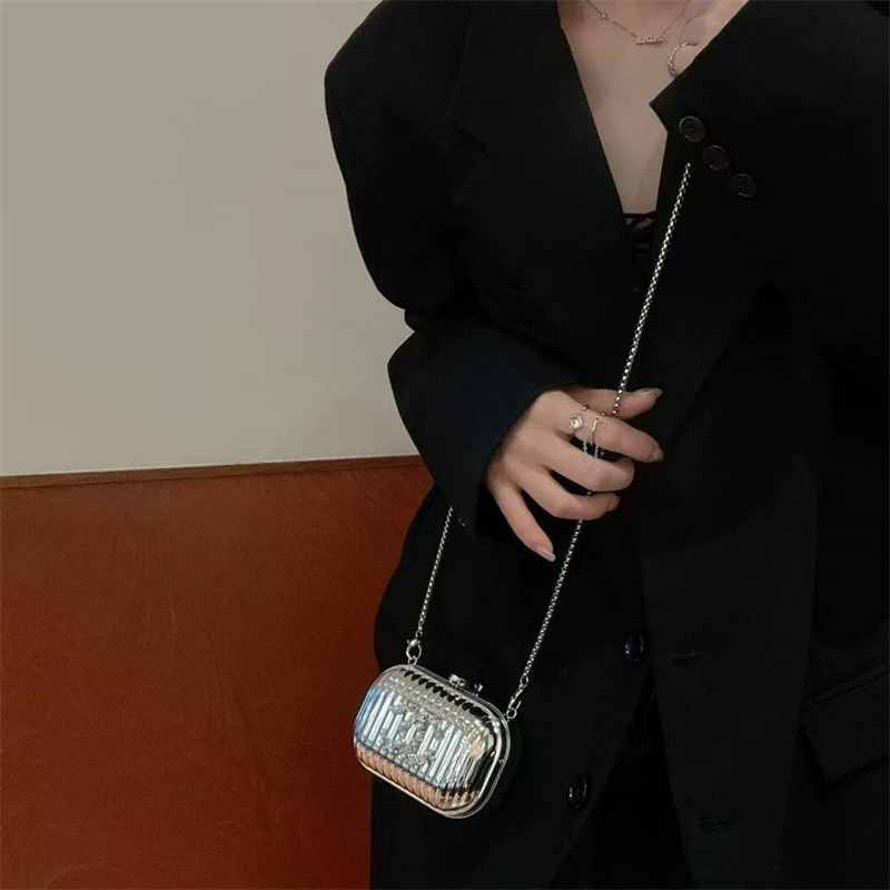 シャネル リップ ケース ショルダー パーティー バッグ ブランド