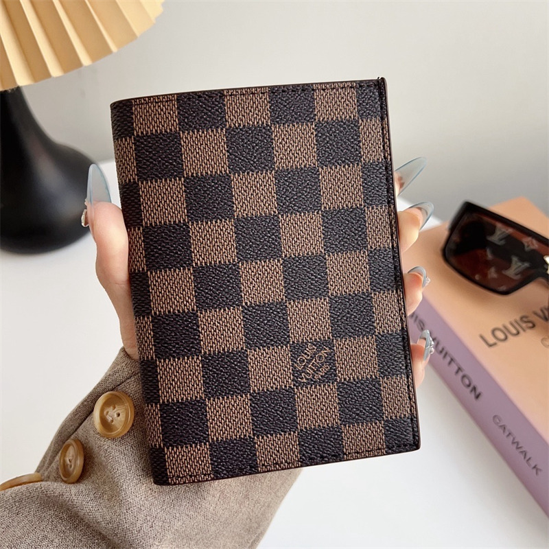 パスポート ケース ハイ ブランド ルイ ヴィトン パスポート ケース
