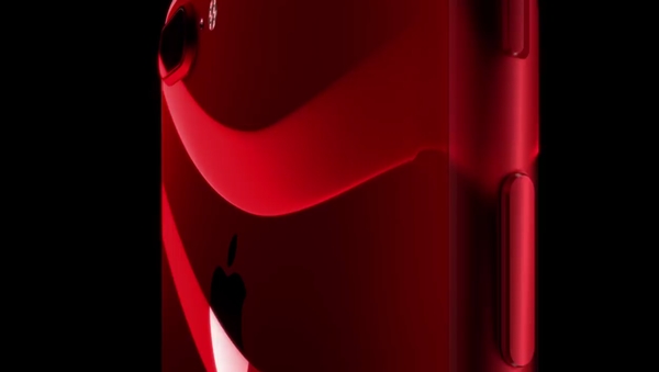 Apple、真っ赤なiPhone8/8 PlusのCM動画を公開。全面ガラスの透明感