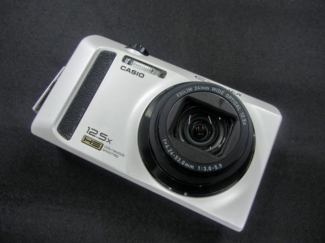 コンパクトデジカメ(EX-ZR100)を修理する2(レンズ清掃編)