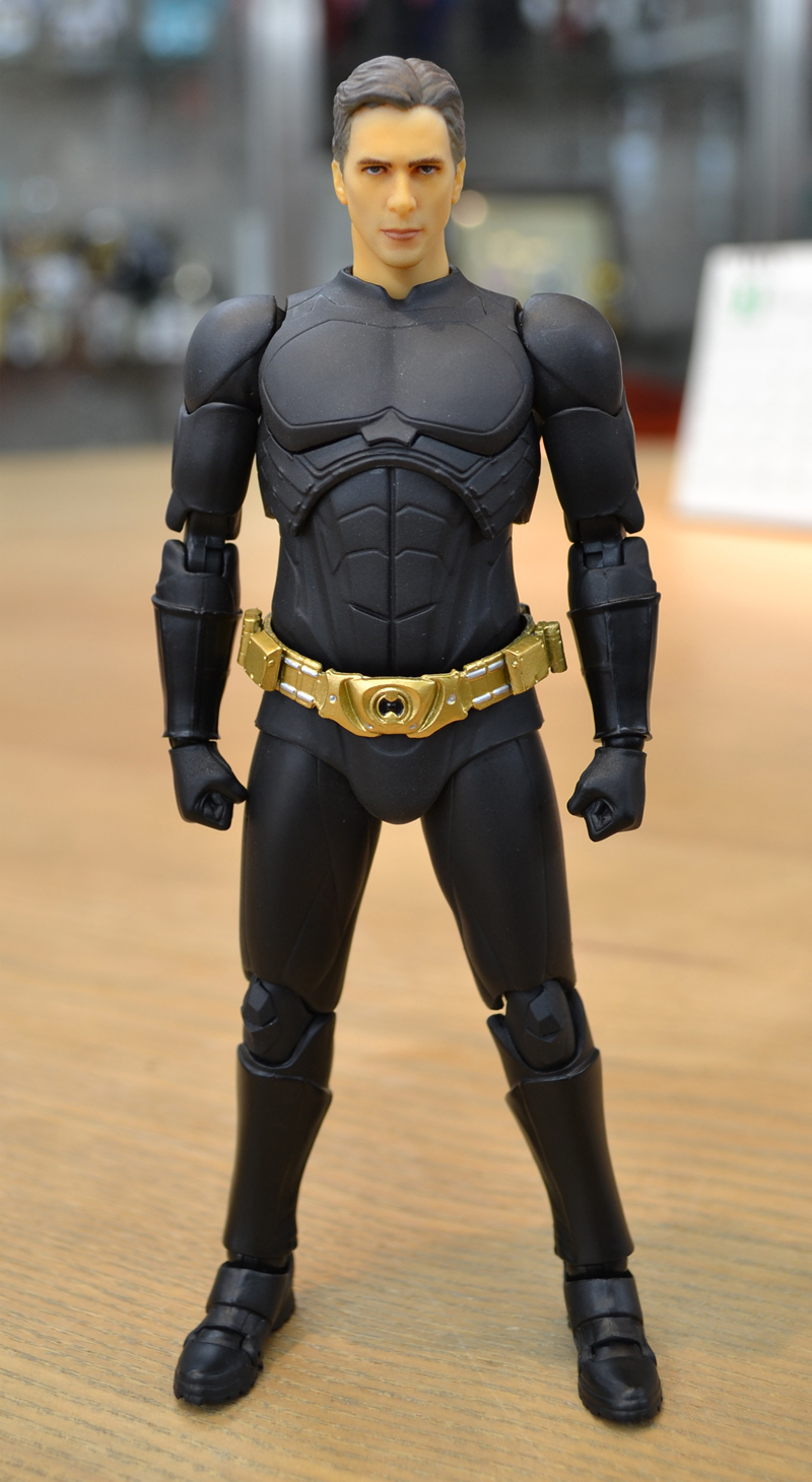 s.h figuartsバットマン mafex キングスマン 2体セット s.h figuarts