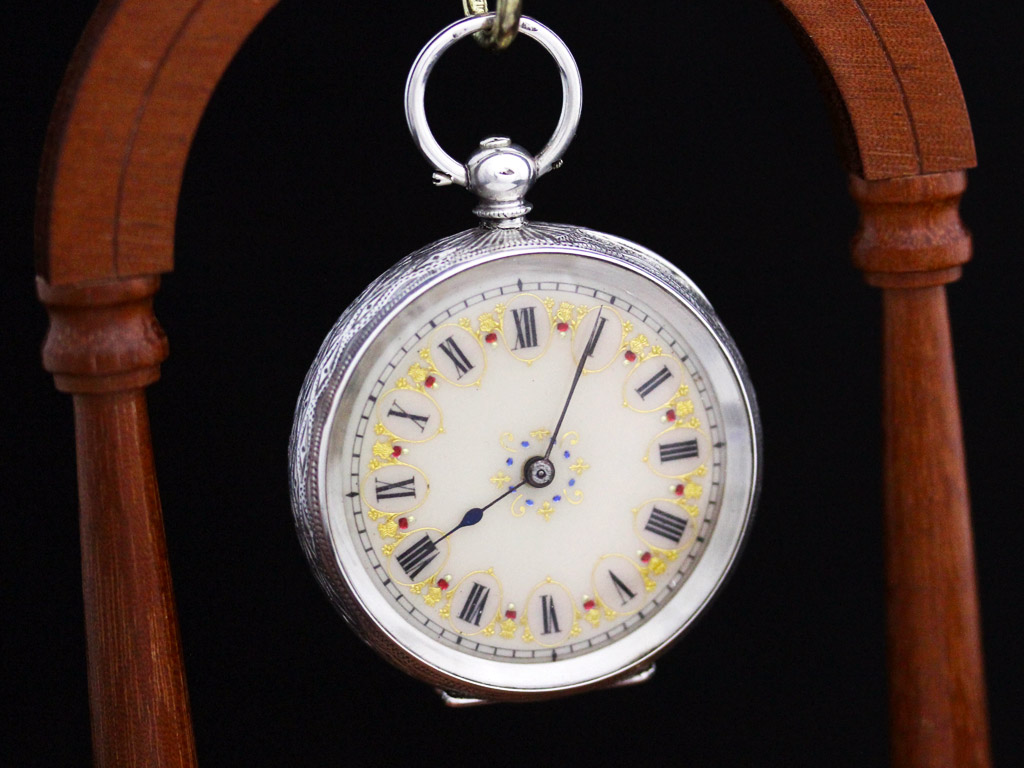 スイス製 鍵巻き式銀無垢アンティーク懐中時計 赤青金の3色模様