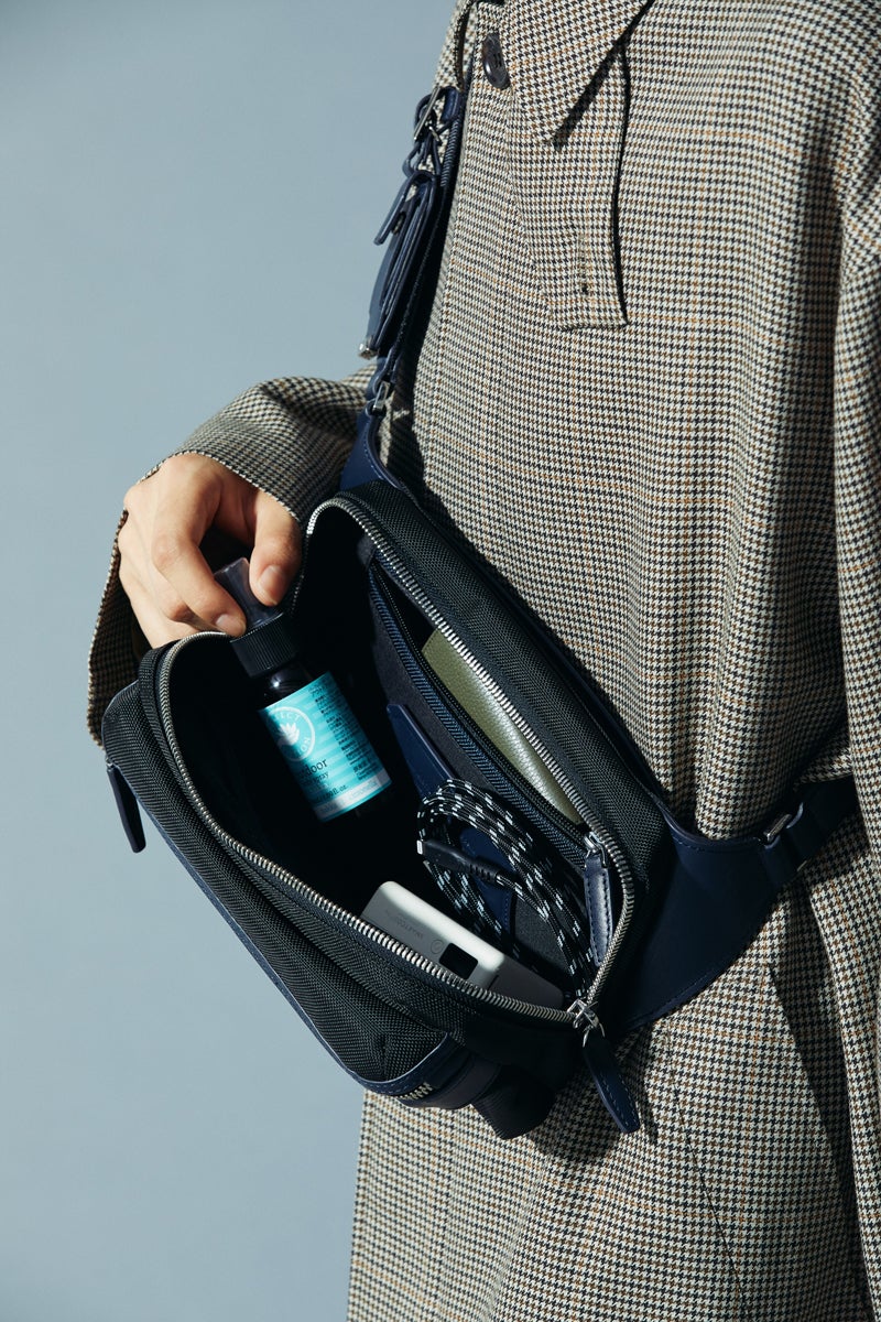 最高のビジネスバッグが誕生！ TUMI〈トゥミ〉の「JARVIS」をスーツや