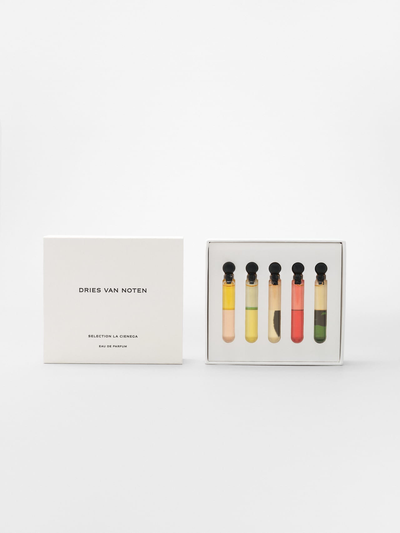 ドリス ヴァン ノッテンのコスメ！？】パケ買い必至なビューティー