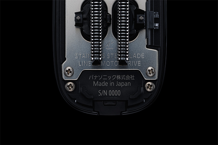 深黒の機能美。ラムダッシュ パームインに 藤原ヒロシ主宰〈fragment