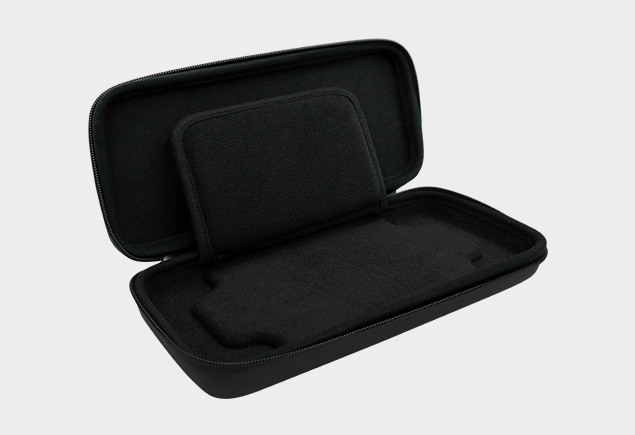 Nintendo Switchファミリー対応コンビネーションポーチブラック