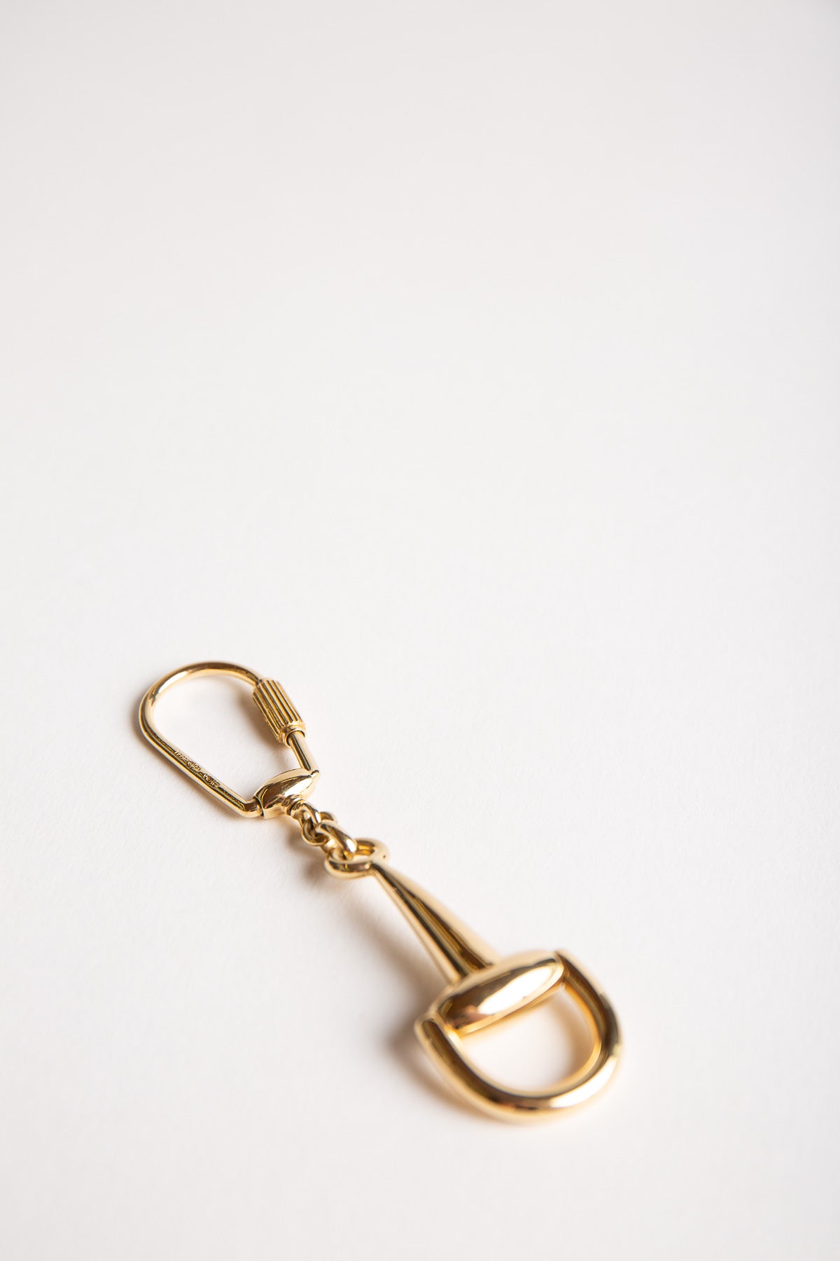 GUCCI | VINTAGE 18K STIRRUP KEYCHAIN