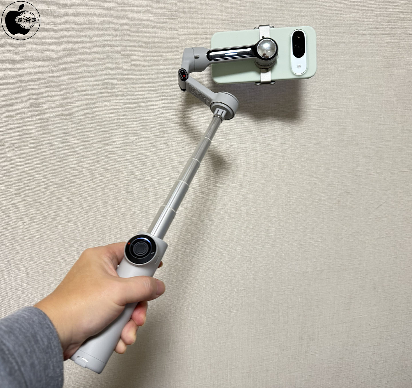 Insta360のAppleのDockKitに対応した自動追尾式iPhoneスタビライザー