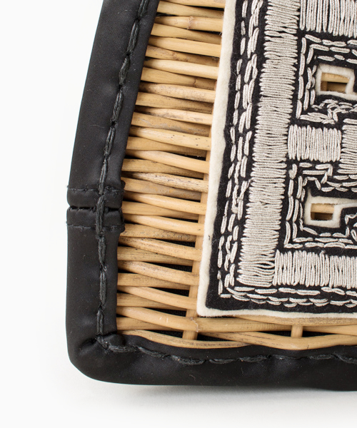 お買い物バッグEワッペン BLACK(サテン) - MADRIGAL（マドリガル）