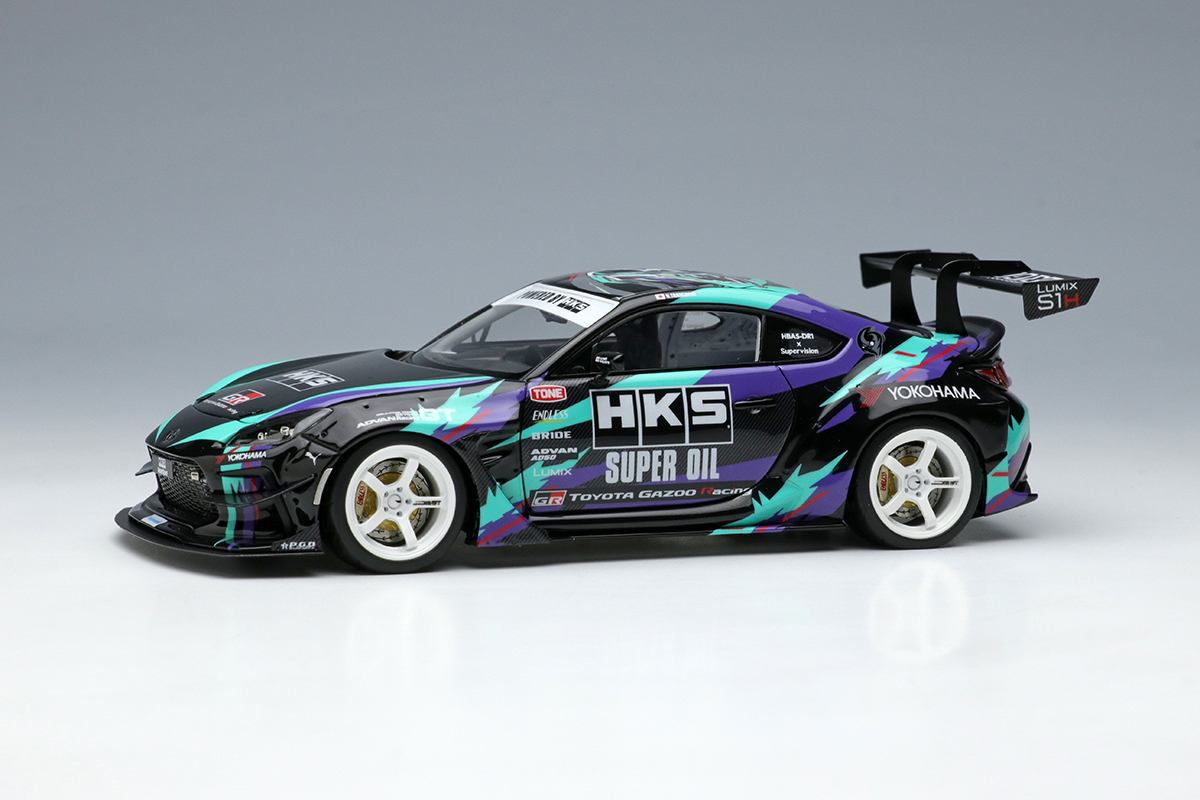 Make Up Co., Ltd. / HKS Racing Performer GR86