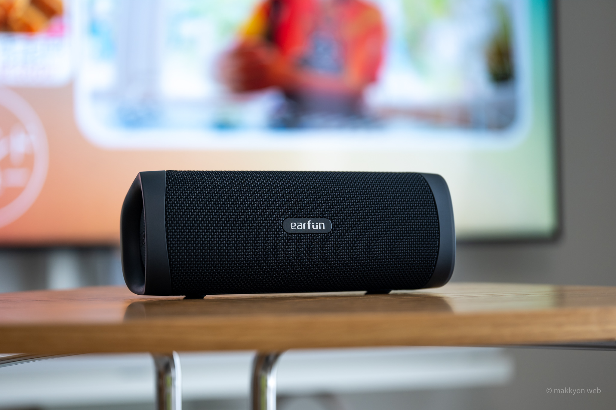 全方位に広がるクリアサウンド！EarFun UBOOM L レビュー／テレビ用の