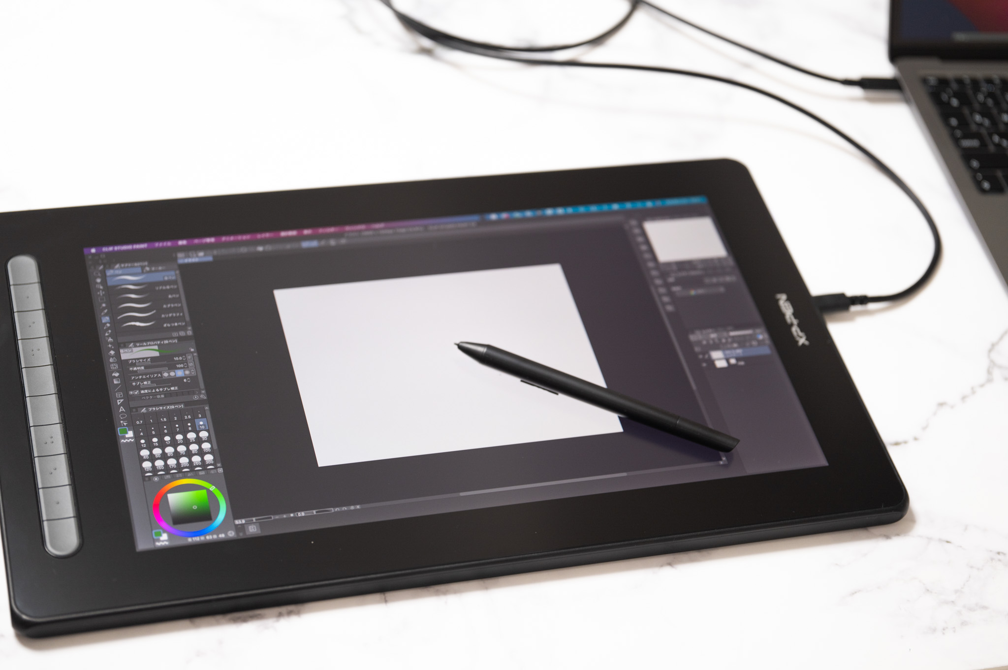 液タブ安すぎ……、5万円を切るUSB-C接続の液晶ペンタブレットの品質は