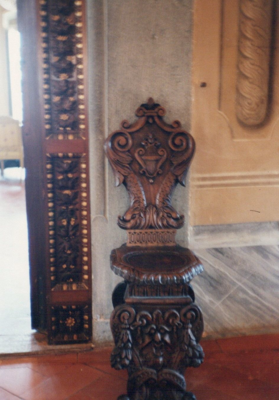 西洋家具の歴史、様式などについての話です。 - アンティーク家具