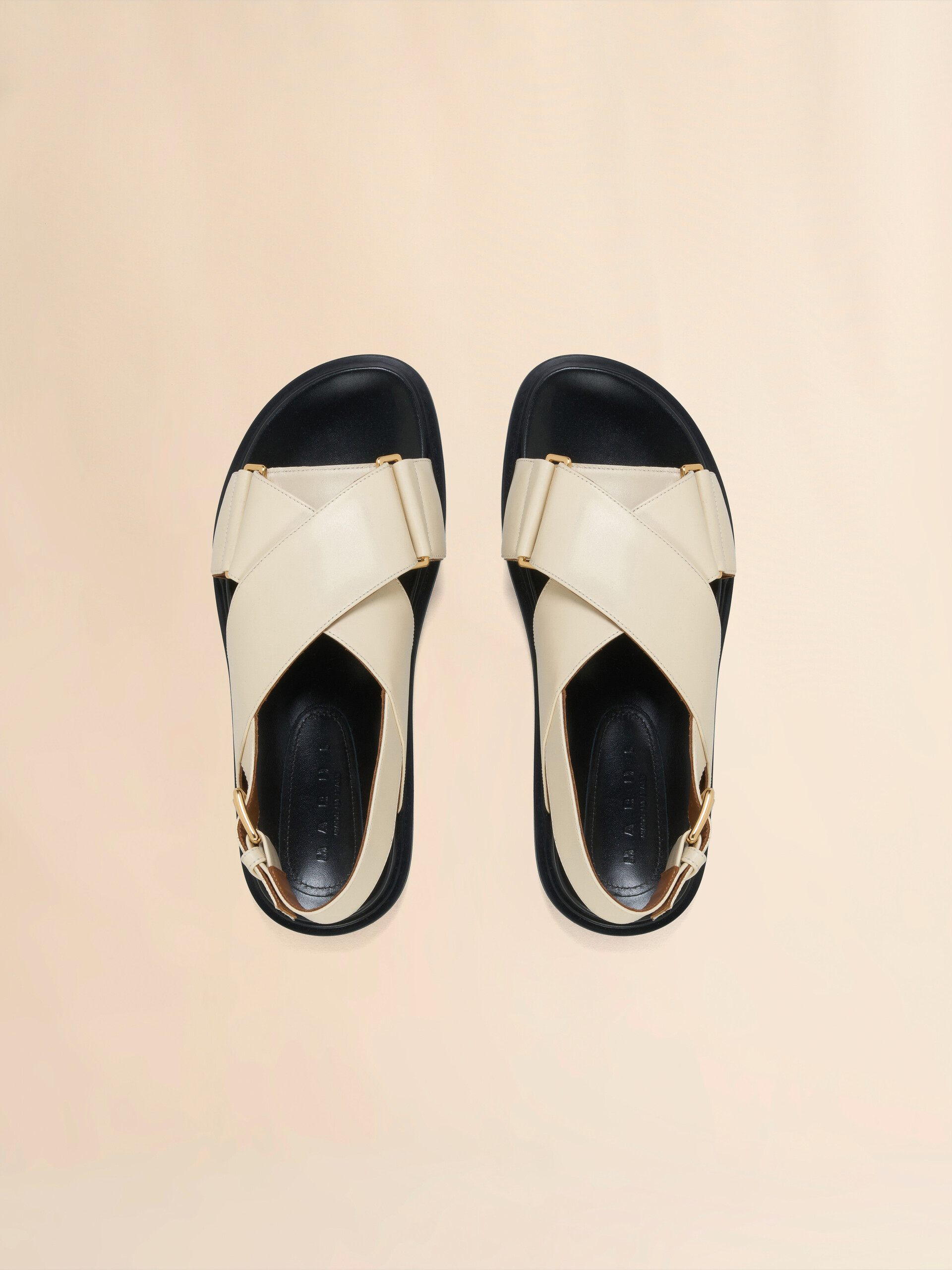 ホワイト レザー製 フスベット | Marni