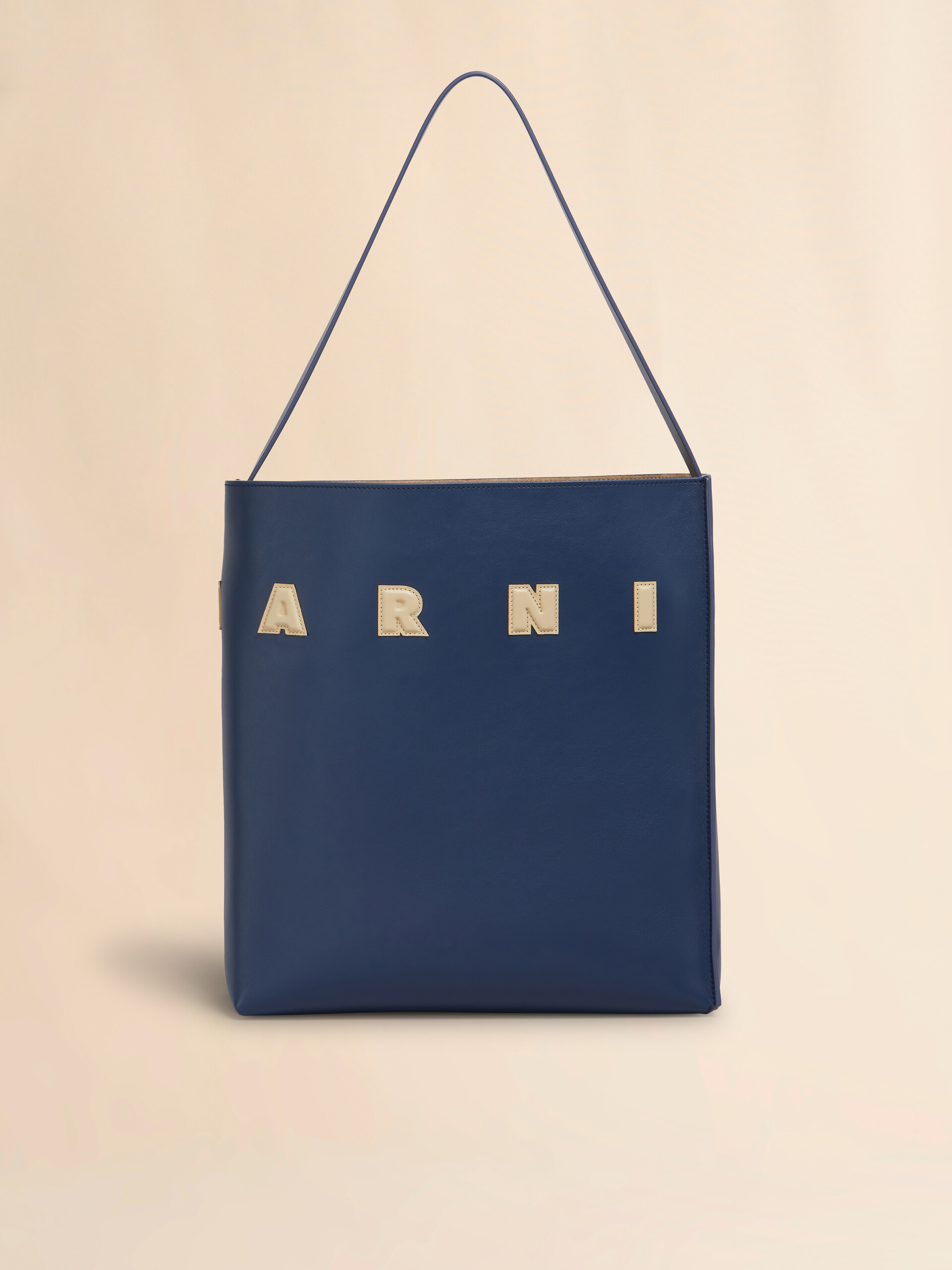 ブラウン レザー製 Museo ミディアムホーボーバッグ、パッチ付き | Marni