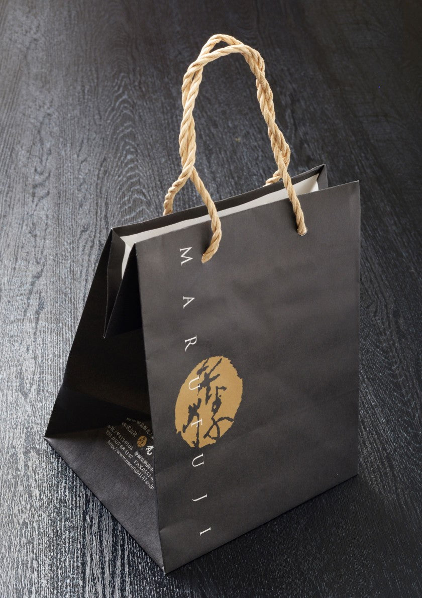 手提げ紙袋 黒 – かつお節屋の丸藤