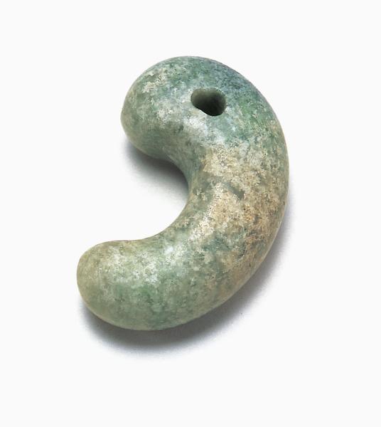 ひすい製勾玉 - MIHO MUSEUM