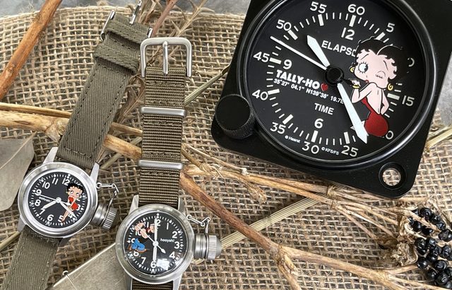 ブシップウオッチ」と「コックピットクロック」に米軍ノーズアート