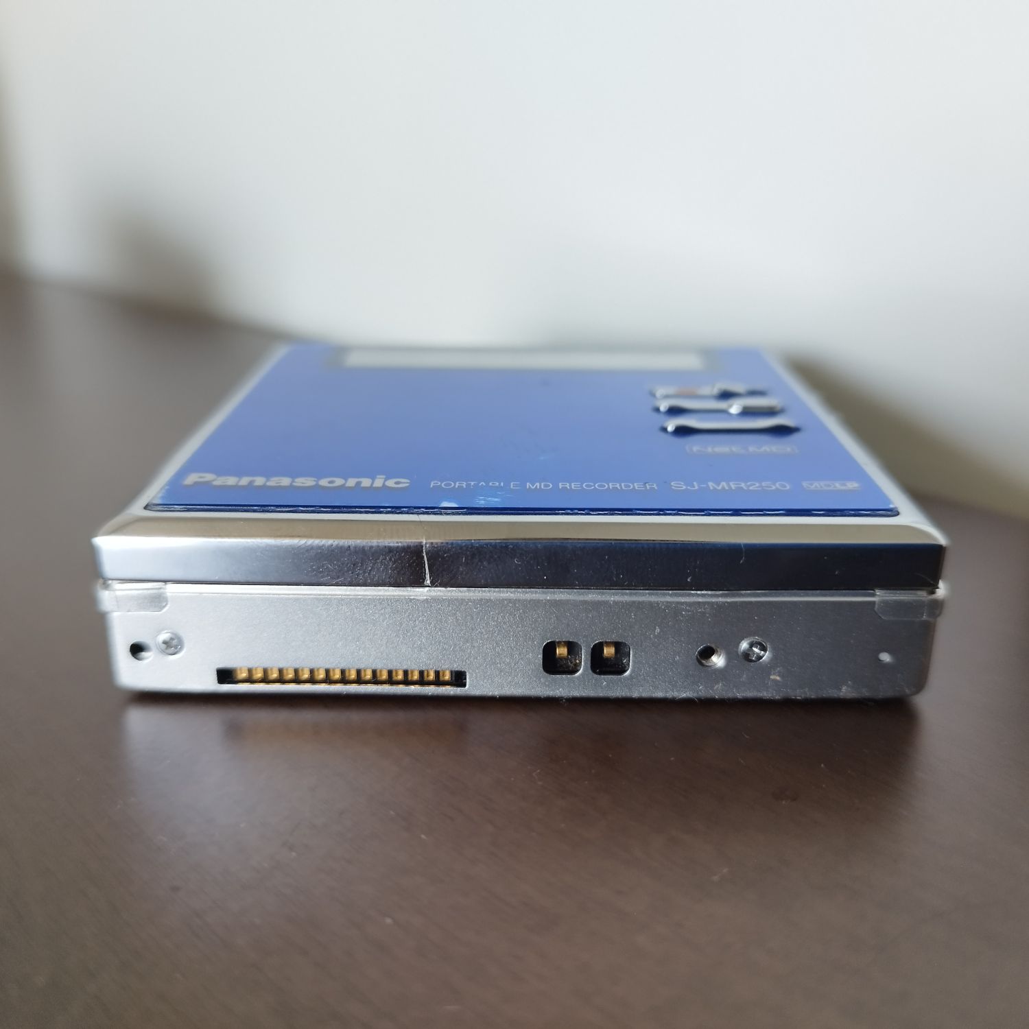 Panasonic SJ-MR250 [MiniDisc Wiki]