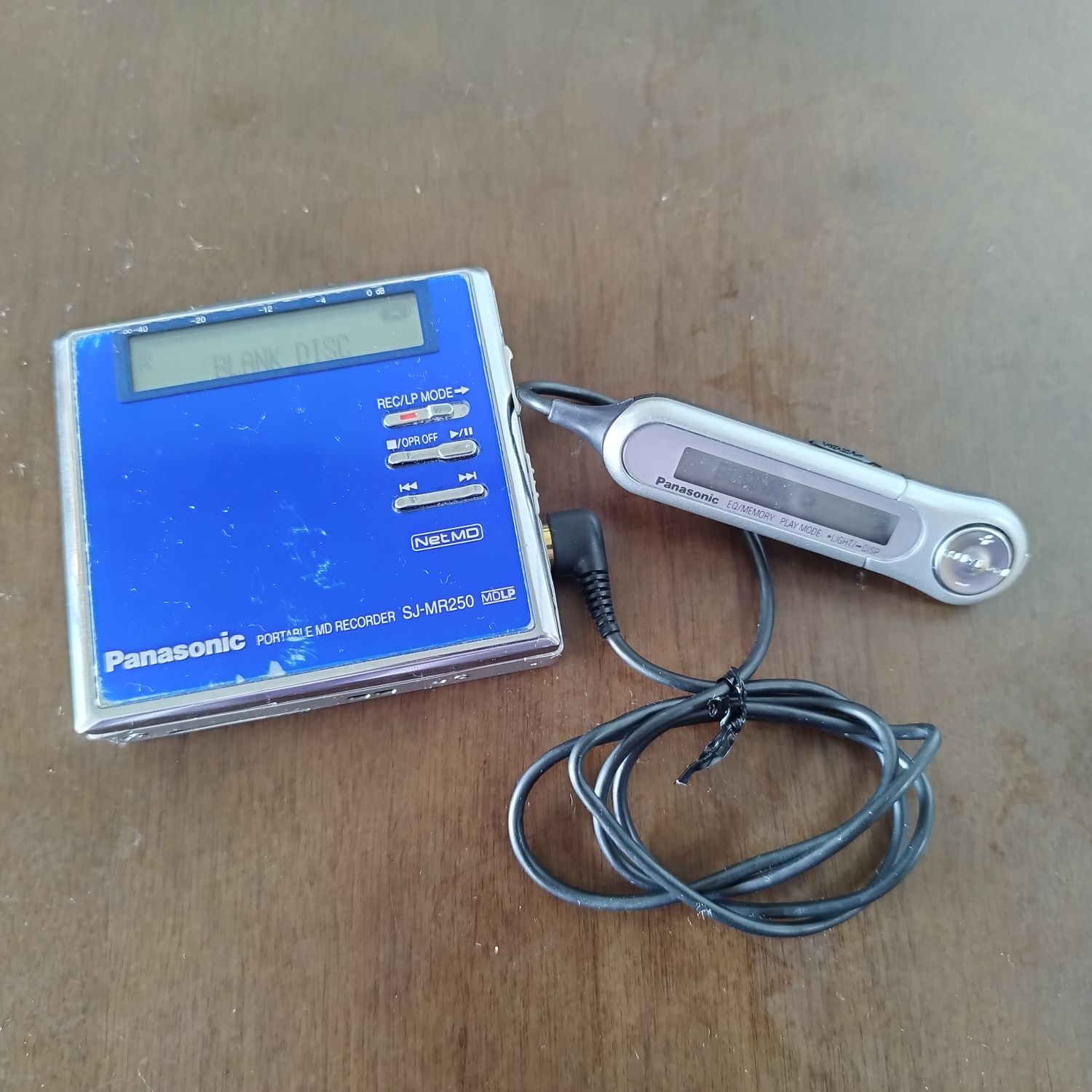 Panasonic SJ-MR250 [MiniDisc Wiki]