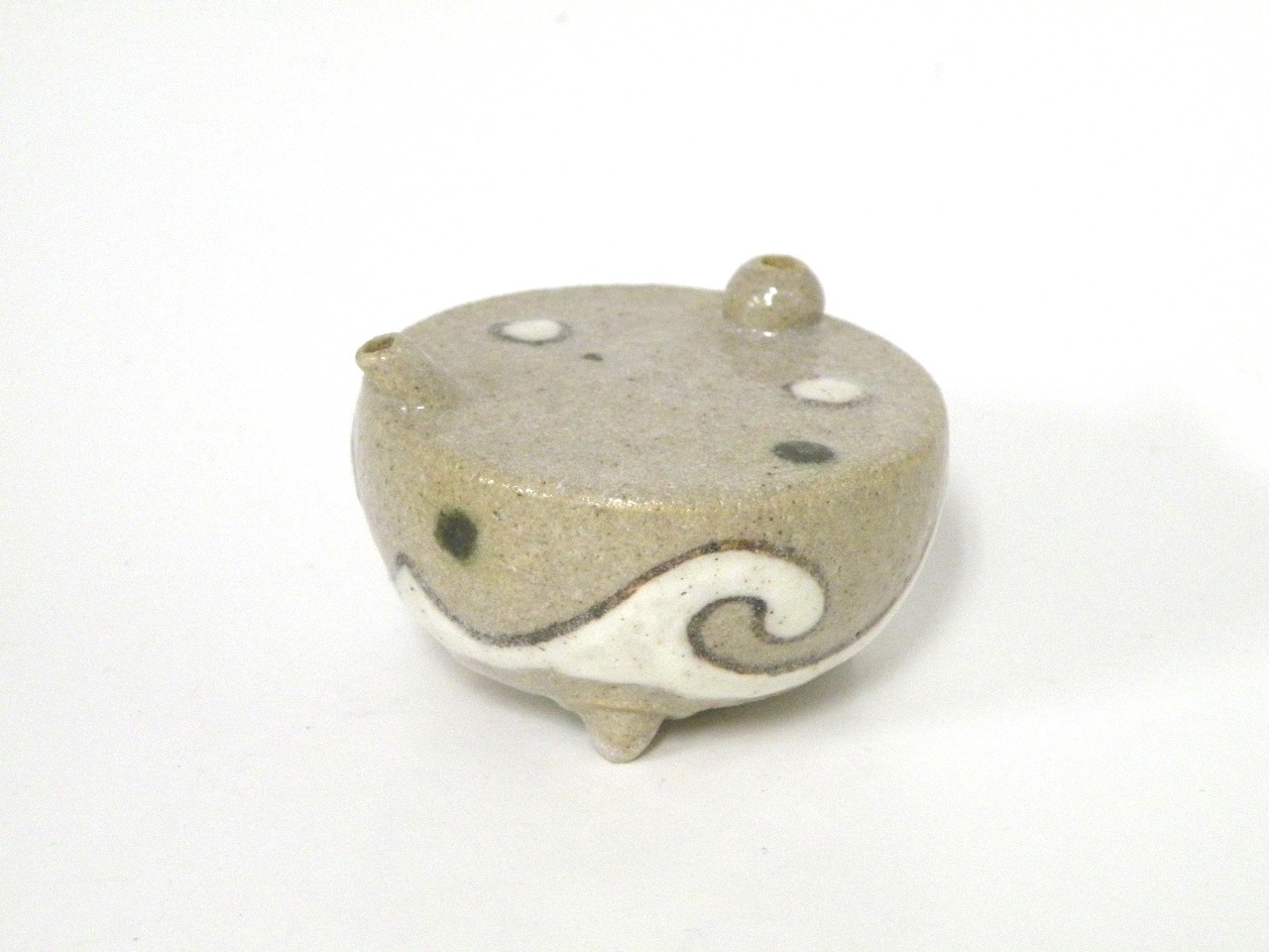 美濃焼伝統工芸品協同組合 | 鼠志野抹茶茶碗