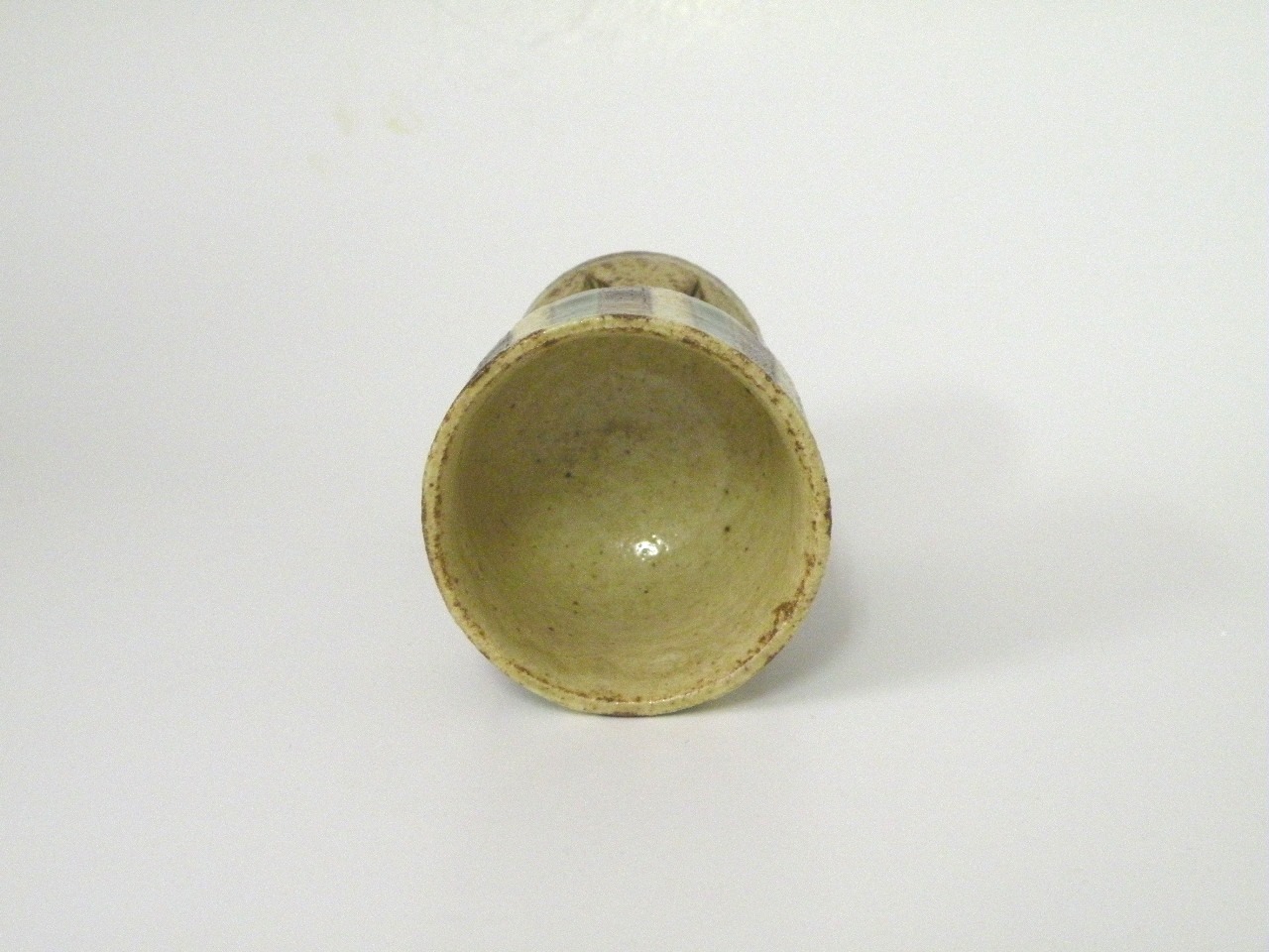 美濃焼伝統工芸品協同組合 | 黄瀬戸馬上盃 (木箱)