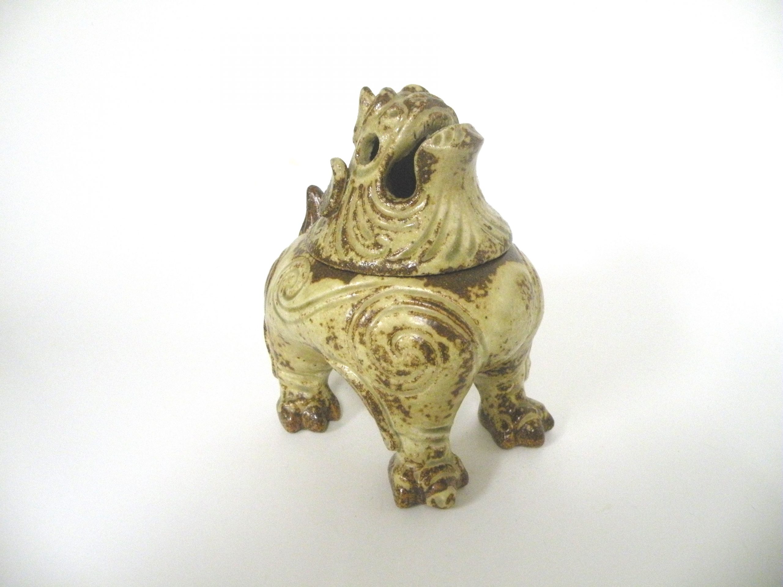 美濃焼伝統工芸品協同組合 | 灰釉獅子香炉