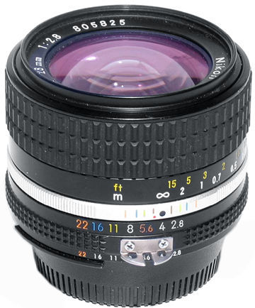 Manual Focus Nikkor 28mm f/2.8s wideangle lens